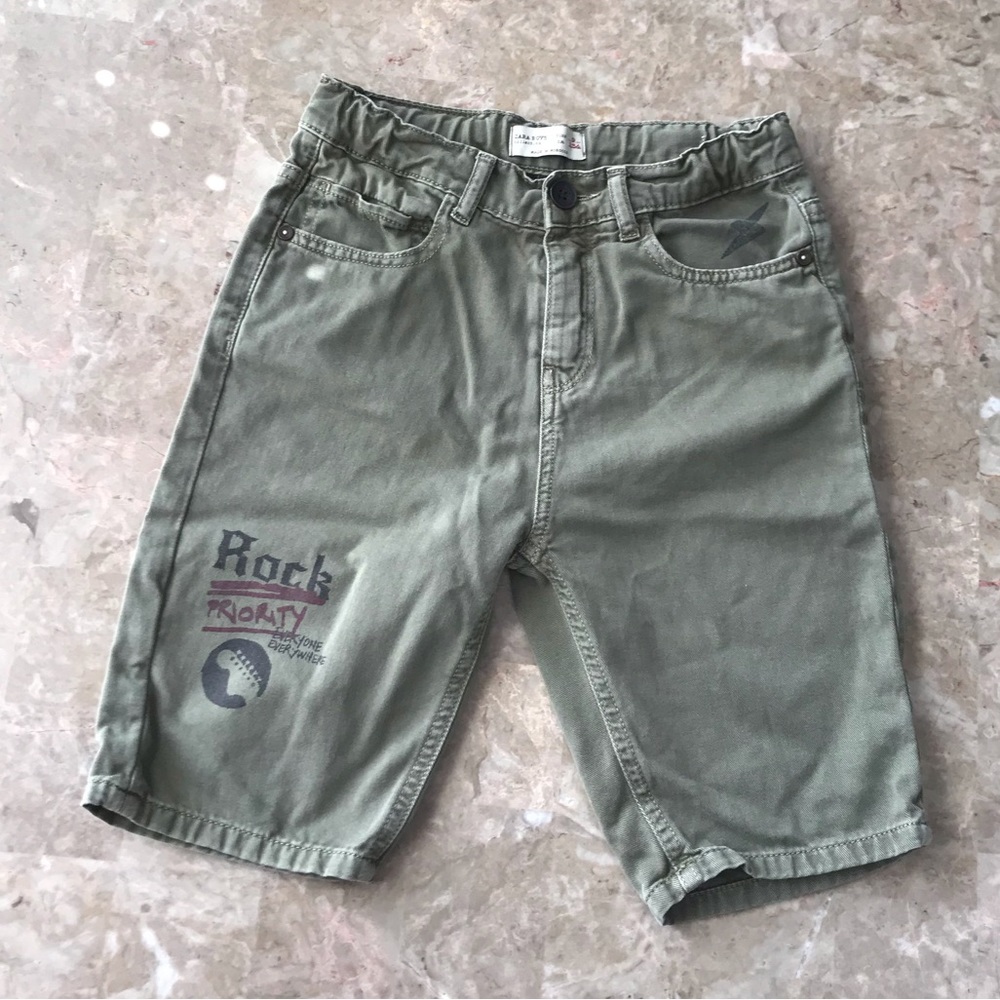 Zara green olive skull shorts boys size 9